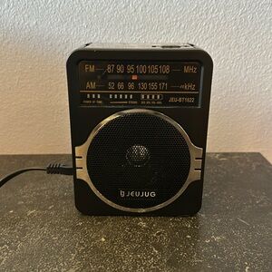Jeujug portable radio